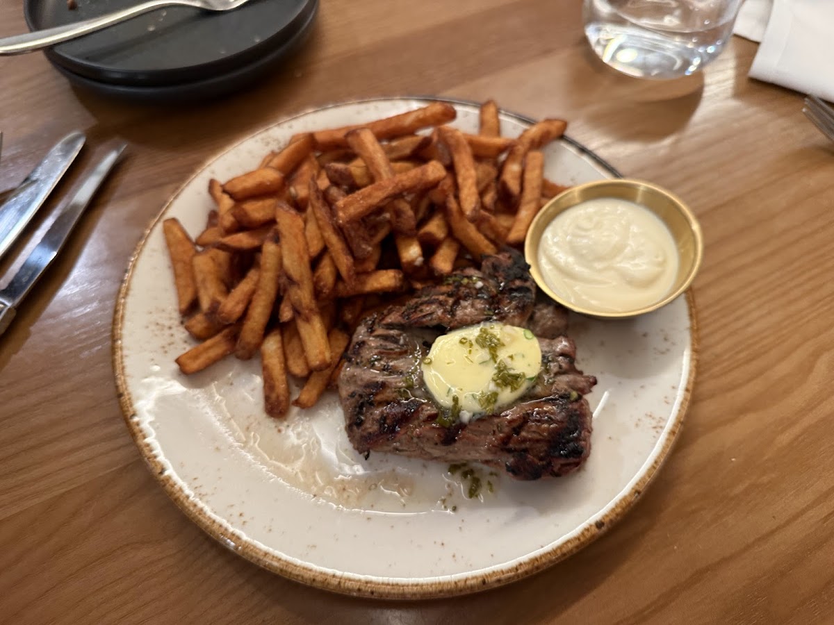 Cocotte Bistro — Restaurant