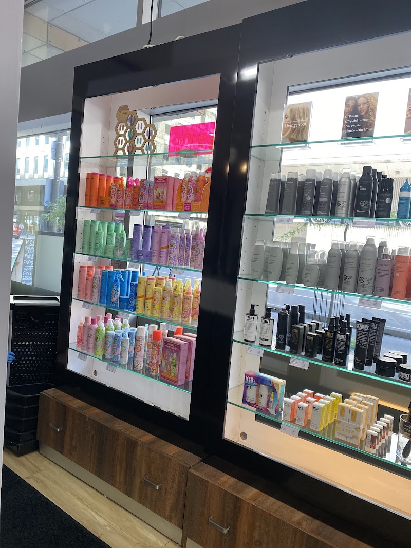 Rose & Rebel Salon